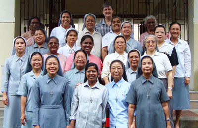 The SJA Philippines Delegation welcomed Sisters from our different missions for a spiritual Seminar in Manila in November 2011. Several Sisters from Thailand were in this group.